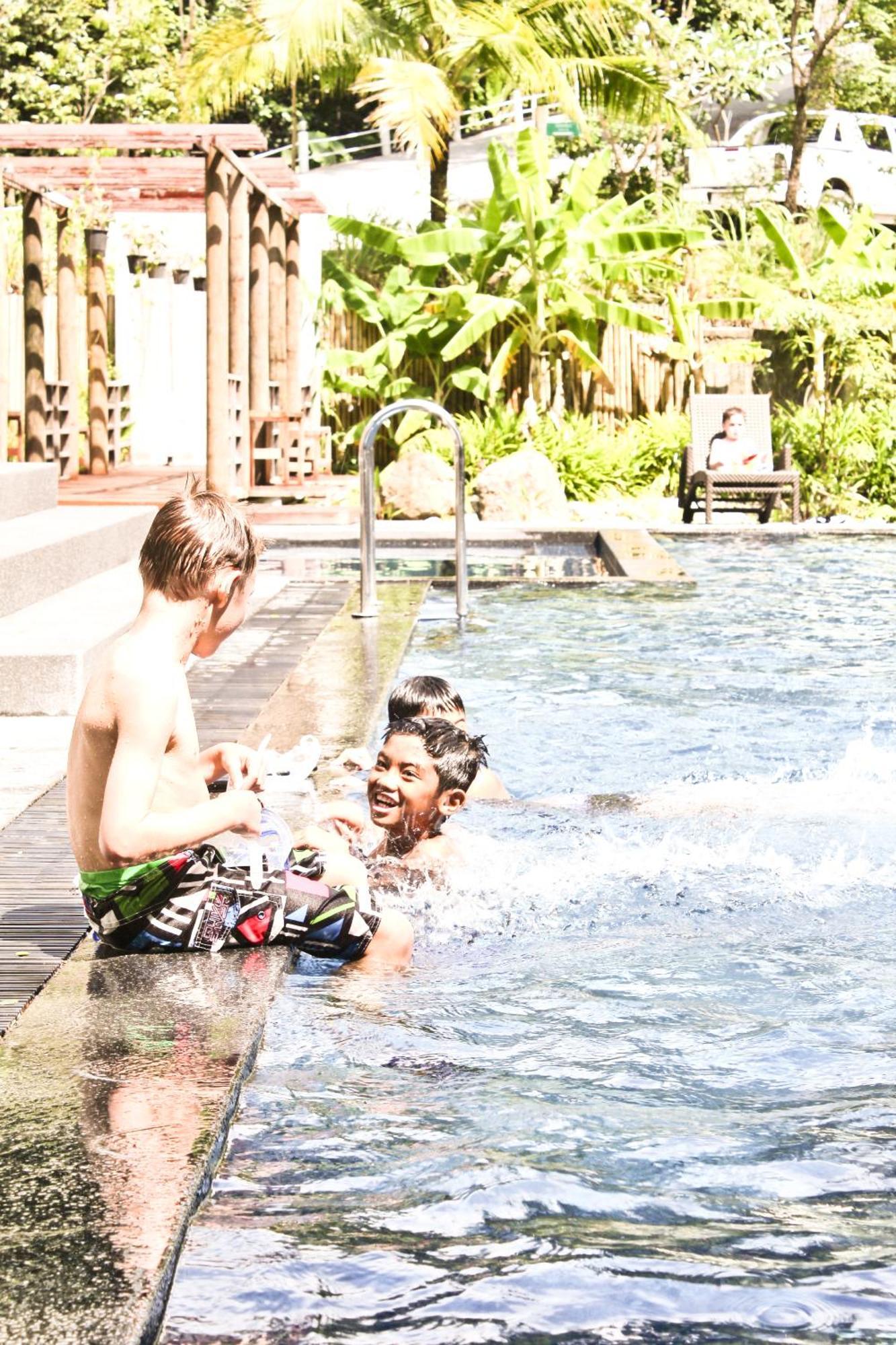 The Trees Club Resort Kamala Beach Exteriör bild